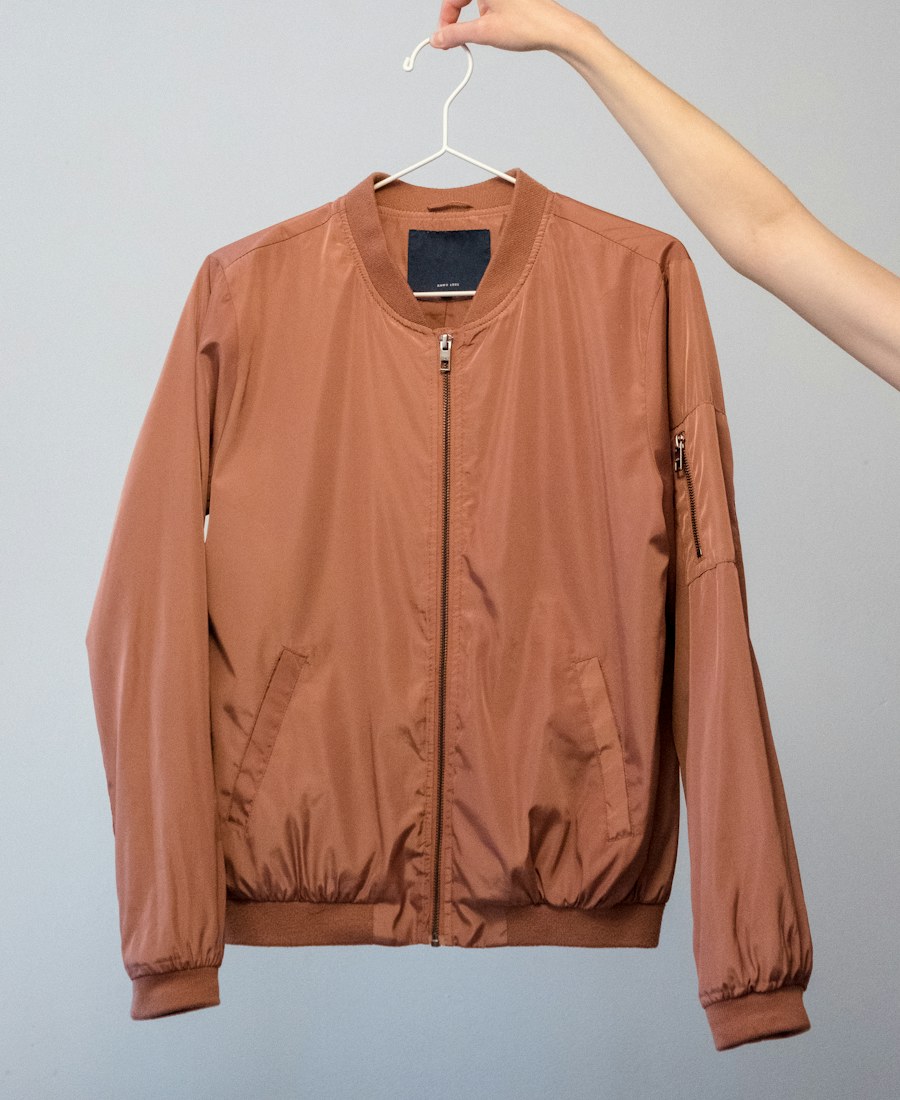 The HUNT/11 clay shell jacket